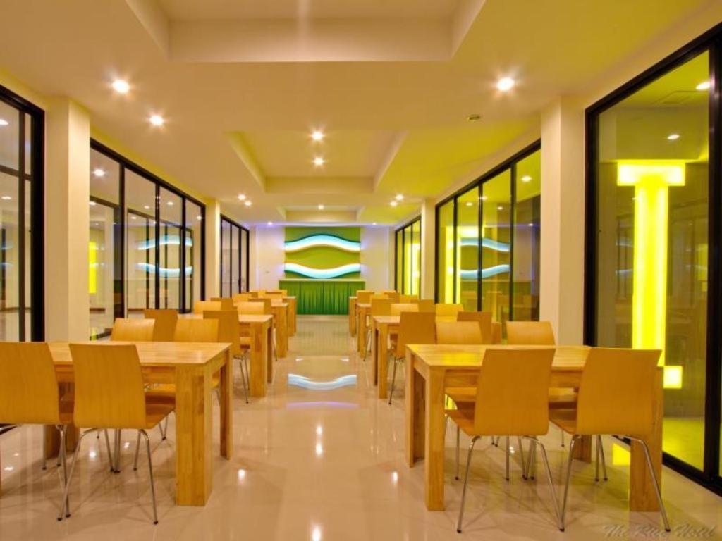 The Rice Hotel Roi Et Buitenkant foto