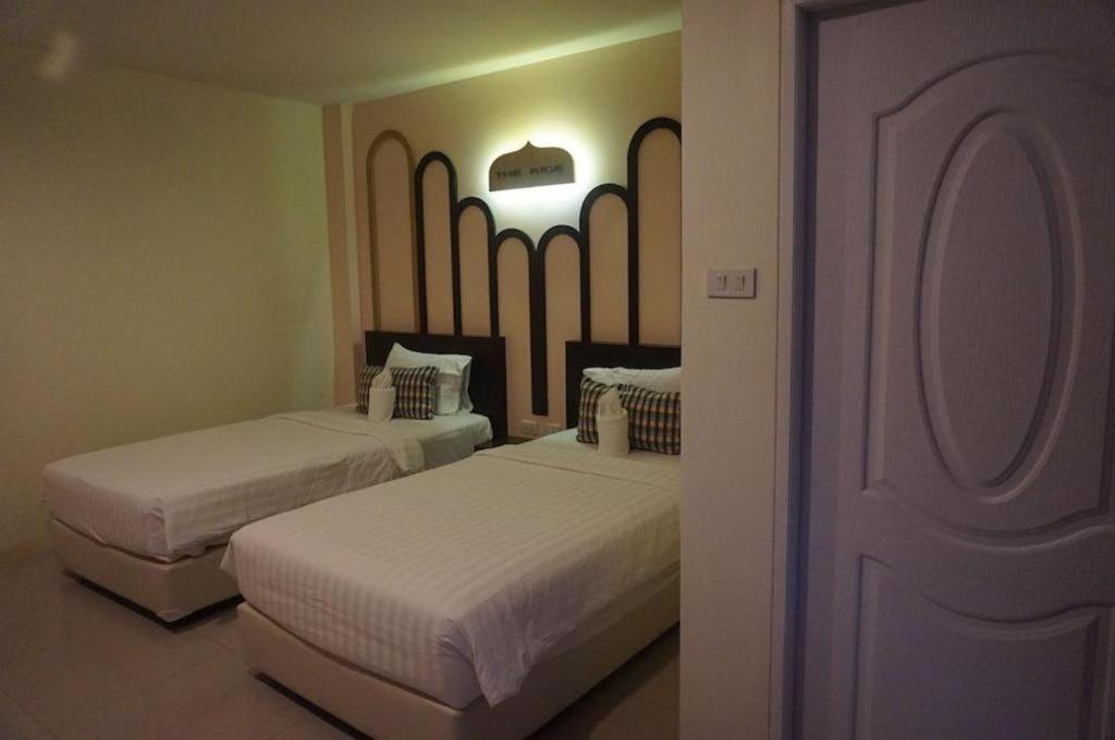 The Rice Hotel Roi Et Buitenkant foto
