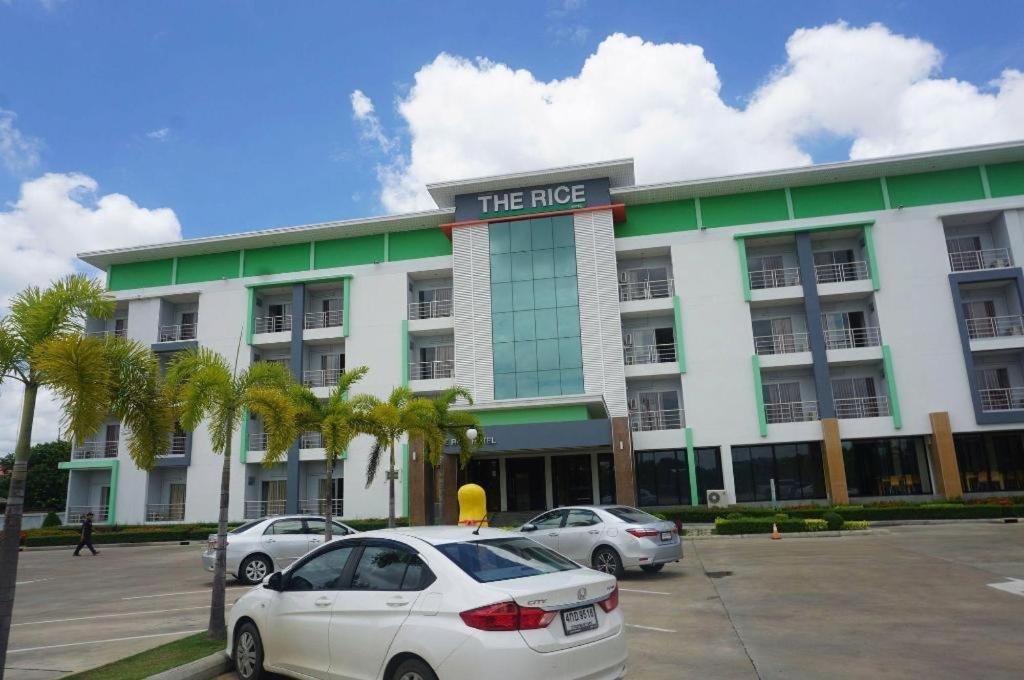 The Rice Hotel Roi Et Buitenkant foto