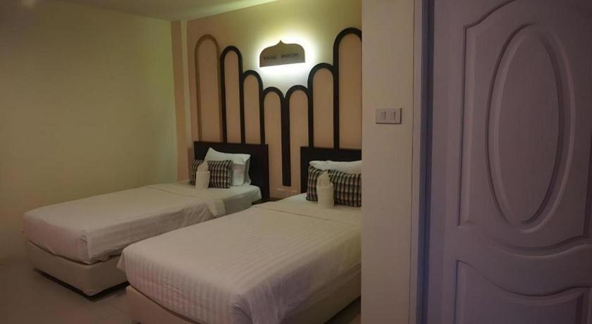 The Rice Hotel Roi Et Buitenkant foto