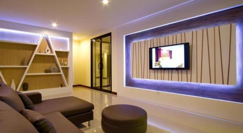 The Rice Hotel Roi Et Buitenkant foto