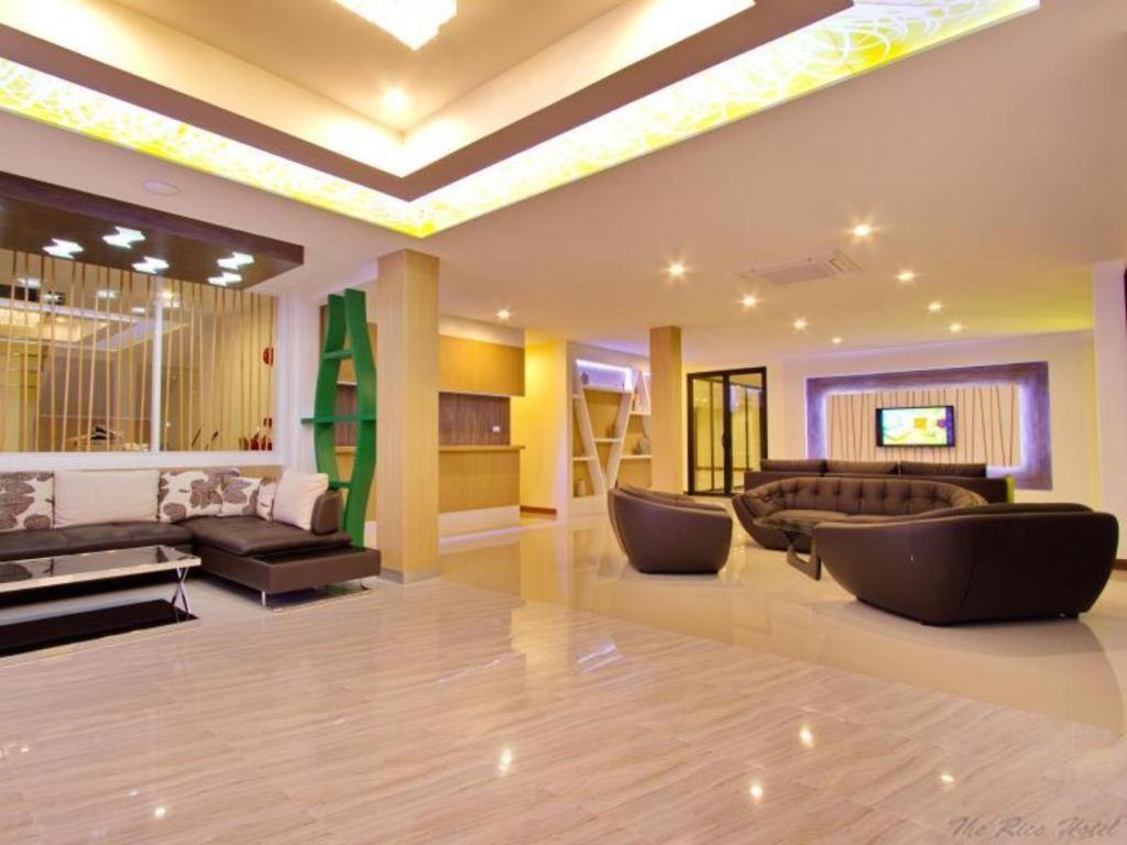 The Rice Hotel Roi Et Buitenkant foto