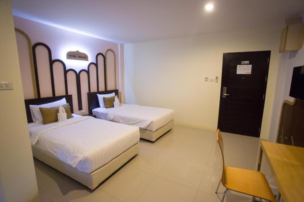 The Rice Hotel Roi Et Buitenkant foto